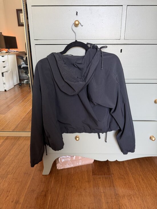 Abercrombie & Fitch Cropped Hooded Utility Jacket Black - Picture 4 of 4